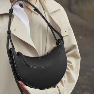 The « Numéro Dix » EDITION - MONOCHROME BLACK